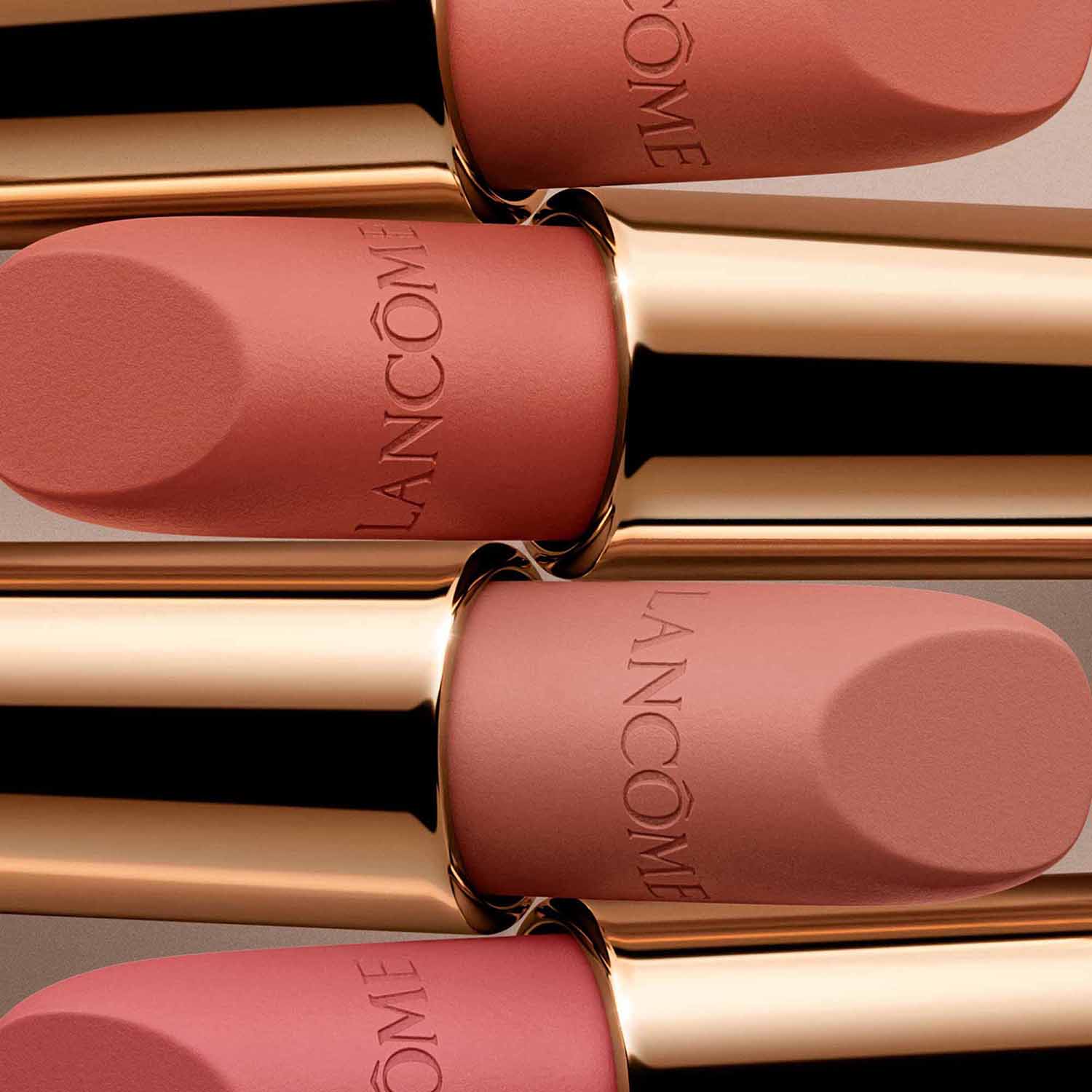 L'ABSOLU ROUGE INTIMATTE (LABIAL EN BARRA CON ACABADO MATE)